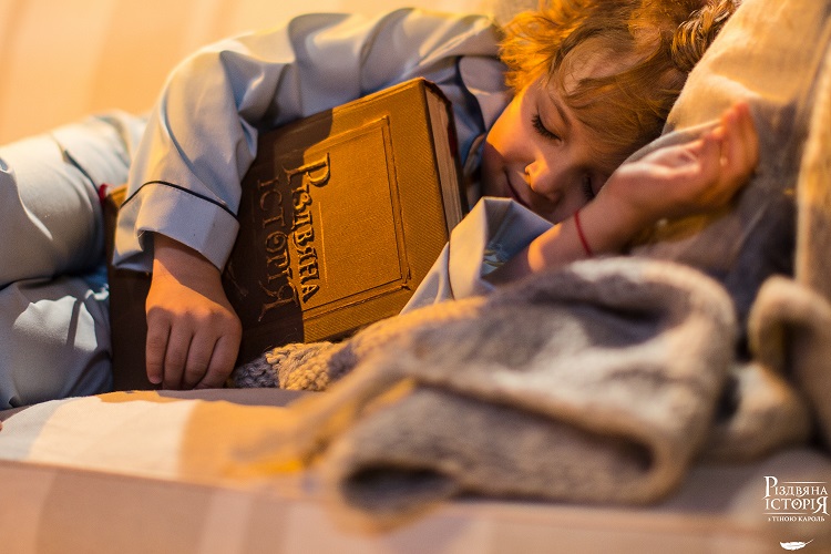 Новогодняя сказка: в сеть попали кадры фильма &quot;Рождественская история с Тиной Кароль&quot;